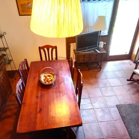 Casa Con Jardin En Guils Apartment Guils de Cerdana